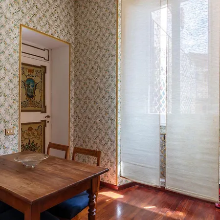 The Charming House - Pantheon Apartamento