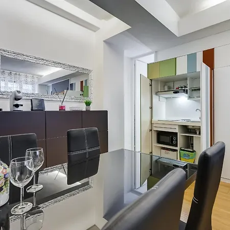 Vivilo Collection - Statonia Design Apartment *