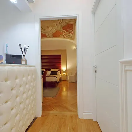 Amm Luxury Bed & Breakfast Rome