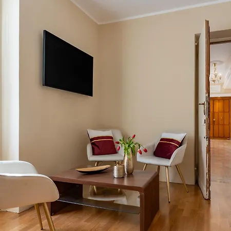 Guest house Decimo Meridio- At Spanish Steps- *