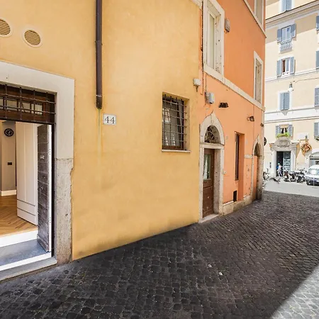 Luxury Trevi * Rome