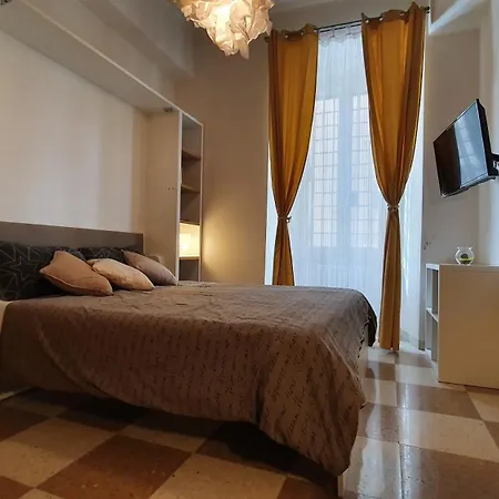 Guest house Notte Ai Musei - Rome
