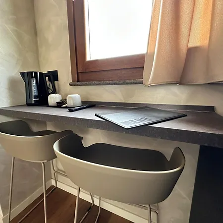 Residenza Leutari * Rome