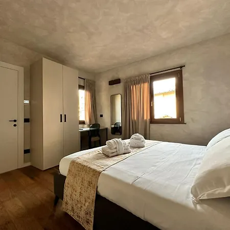 Residenza Leutari Guest house *