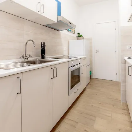Appartamento Mary Flat- Metro Garbatella - Wi-fi Roma