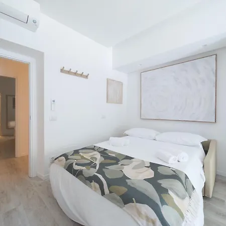 White Ottaviano Guest house Rome
