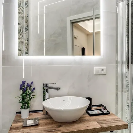 Adriana 5 Luxury Guest house Rome