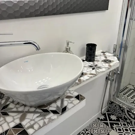 Luxury Anelli Center Of