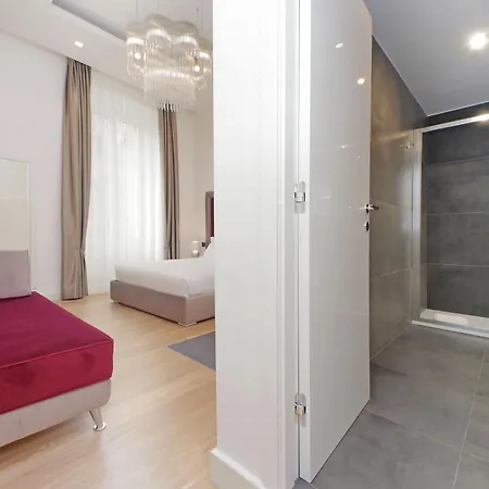 Pensión Domus Aurea Luxury