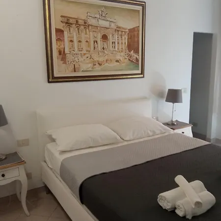 Apartment Fontana Di Trevi - Historic Center Apartment *