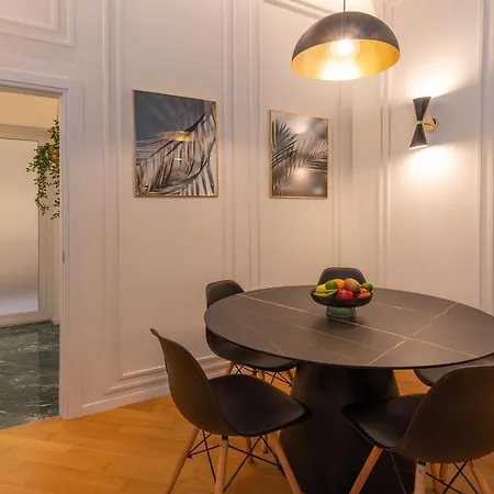 Colosseo Flats And Penthouse