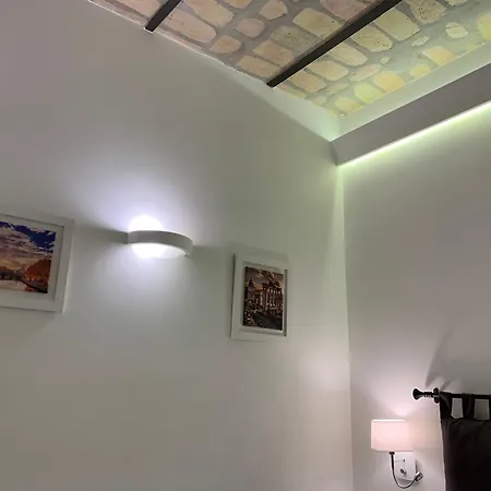 Luxury Near Colosseum Rome