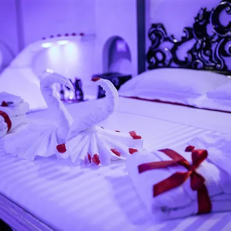 Erossuite Penzion 2*
