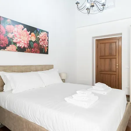 Apartment Italianway - Barberini Elegantia
