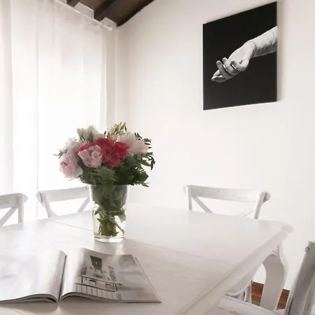 Apartment Italianway - Barberini Elegantia