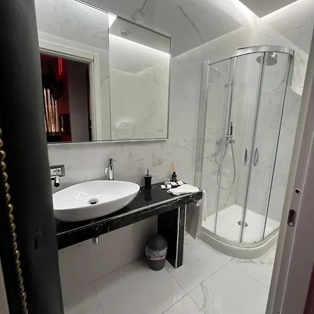 Luxury Bdsm Affittacamere Roma