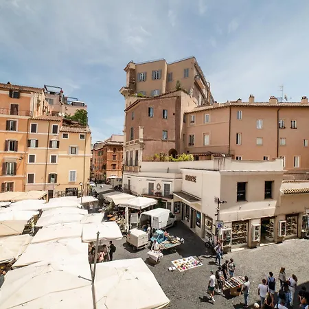 Campo De Fiori Apartment