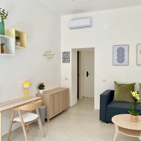 Casa Vittoria Homestay Rome