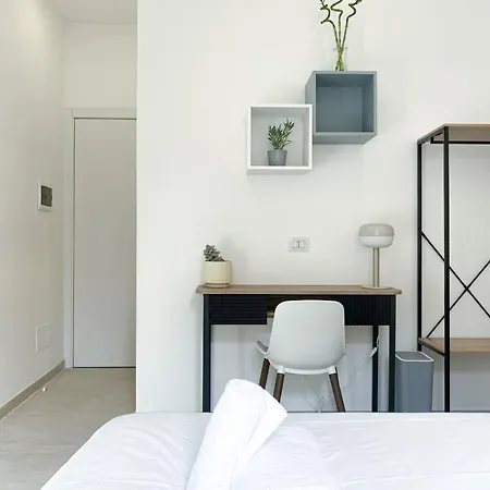 Casa Vittoria Homestay Rome