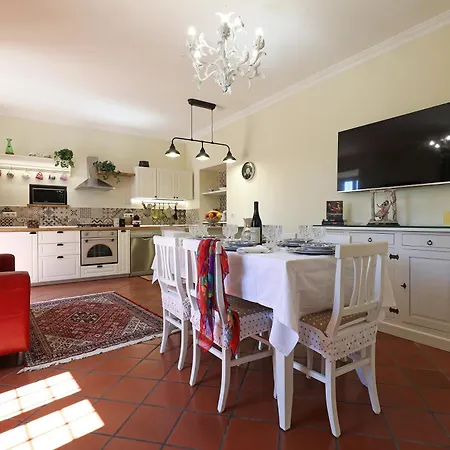 Villa Con Piscina *