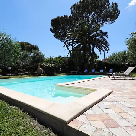 Con Piscina * Roma