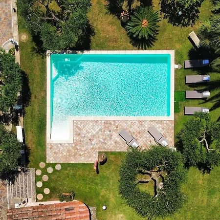Con Piscina
