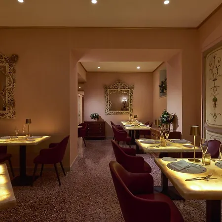 Golden Tulip Piram Hotell 4*