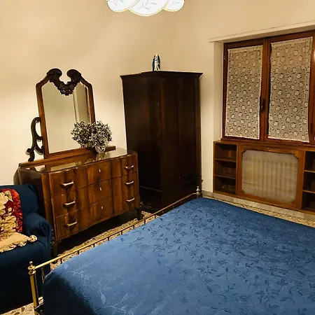 Manuela's Cozy Trastevere Apartment *