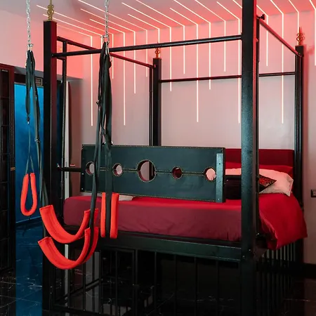 Luxury Bdsm Affittacamere *