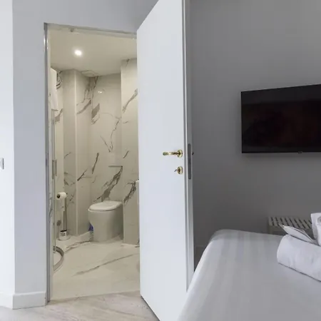 Fcr Gracchi Vatican Apartment *