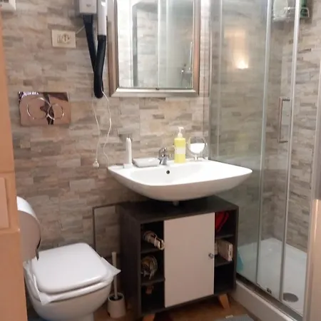 Domus Next Campo De'fiori With Thermal Shower Rome
