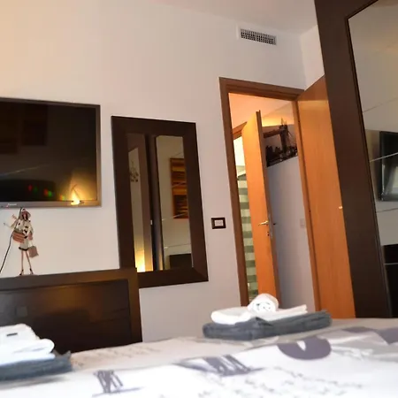 Sweet - Tiburtina Metro B Per Colosseo Apartamento *