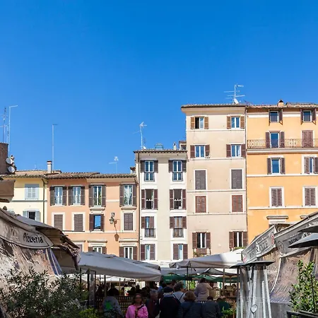 Campo Dei Fiori Apartment *
