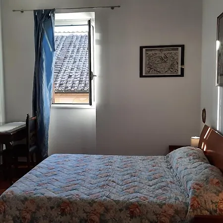 Bed & Breakfast Lungaretta Fly 55 Bed & Breakfast Rome