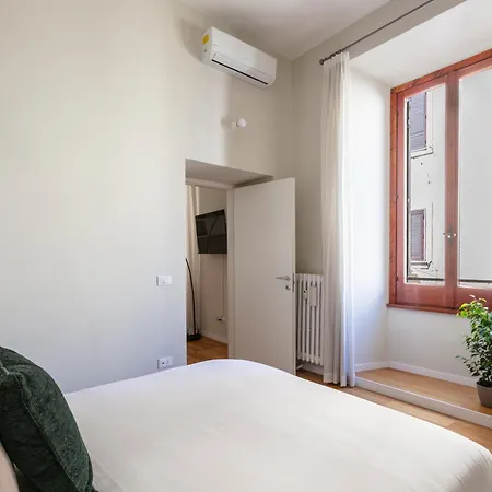 Casa Gracchi By Hili