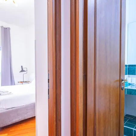 Apartment Piazza Navona Elegant And Three-room