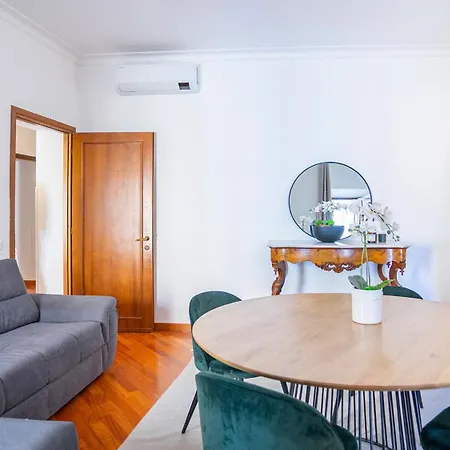 Piazza Navona Elegant And Three-room *