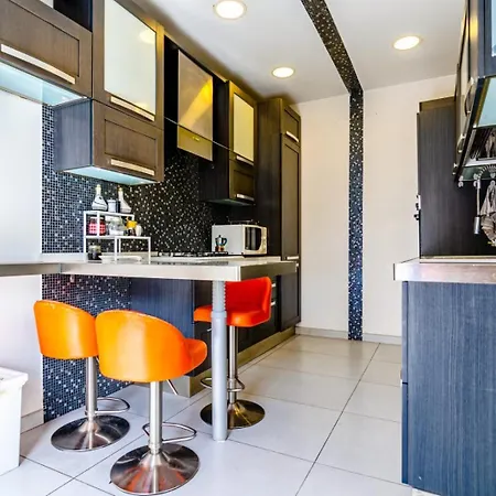 Cipro Roomy House - Vatican Apartment *