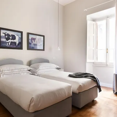 Apartment Treasurerome Quattro Fontane Deluxe Rome