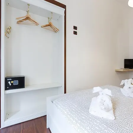 Rhome 19 Guest house *