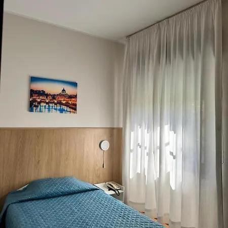 Hotel Oasi Santa Rosa Roma