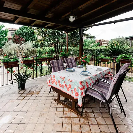 La Fragola Guest house *