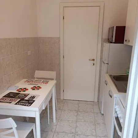 Pm 81 Via Gregorio Vii Apartamento *