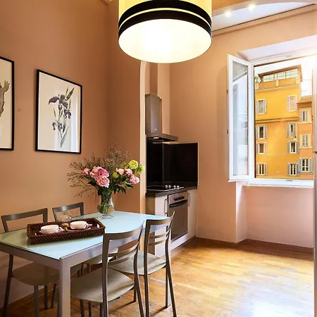 Trianon Borgo Pio 4*