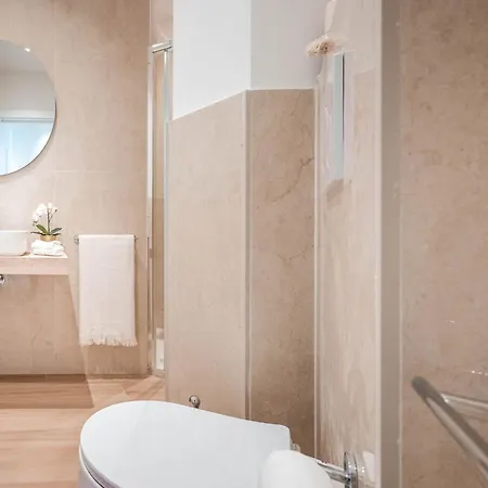 San Giovanni Fino A 6 Persone Apartment Rome