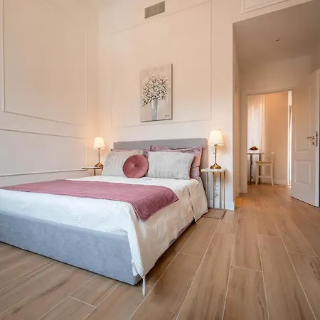 Apartment San Giovanni Fino A 6 Persone Rome