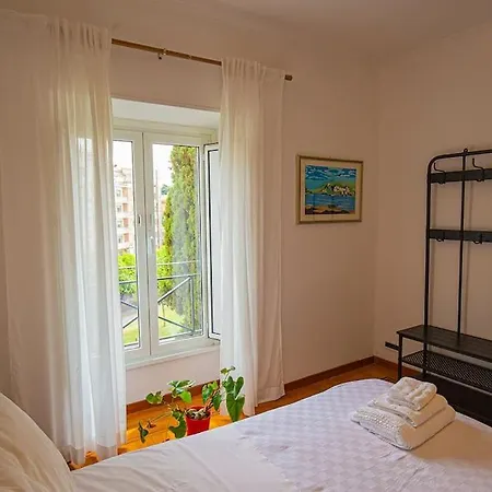Appartamento Dimora Al Colosseo, 2 Bedrooms Roma