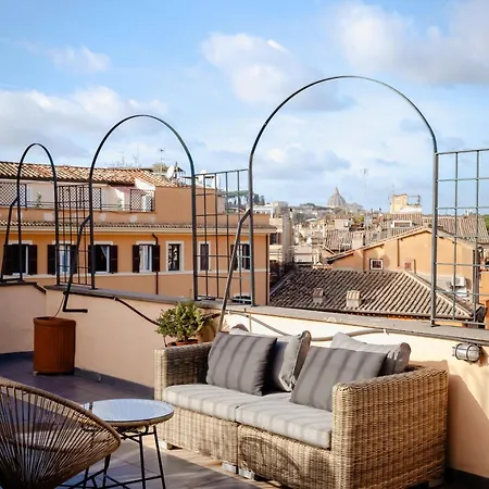 Amazing Penthouse With Terrace And Rooftop In Trastevere *