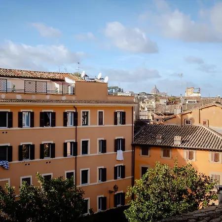 Amazing Penthouse With Terrace And Rooftop In Trastevere Apartment