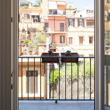 Valeria Terrace - Monti, Apartment